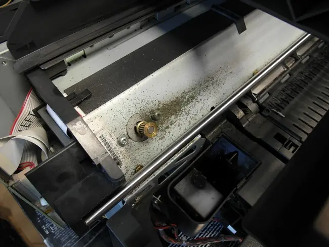 Karetka plotera HP DesignJet podczas diagnozy błędu 02.1:10